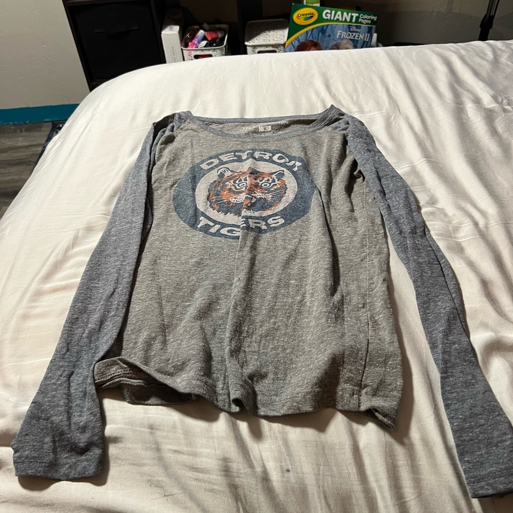 Women’s tigers long sleeve